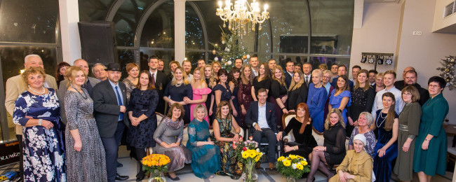 Paldies par emocijām un kopā būšanu. Lai laimīgs, izdevies un mīlestības pilns Jaunais 2019. gads!